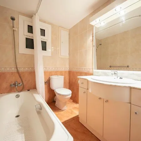 Apartamento, Piscina, Mts De La Playa, St Feliu Guixols, C Brava Sant Feliu de Guixols